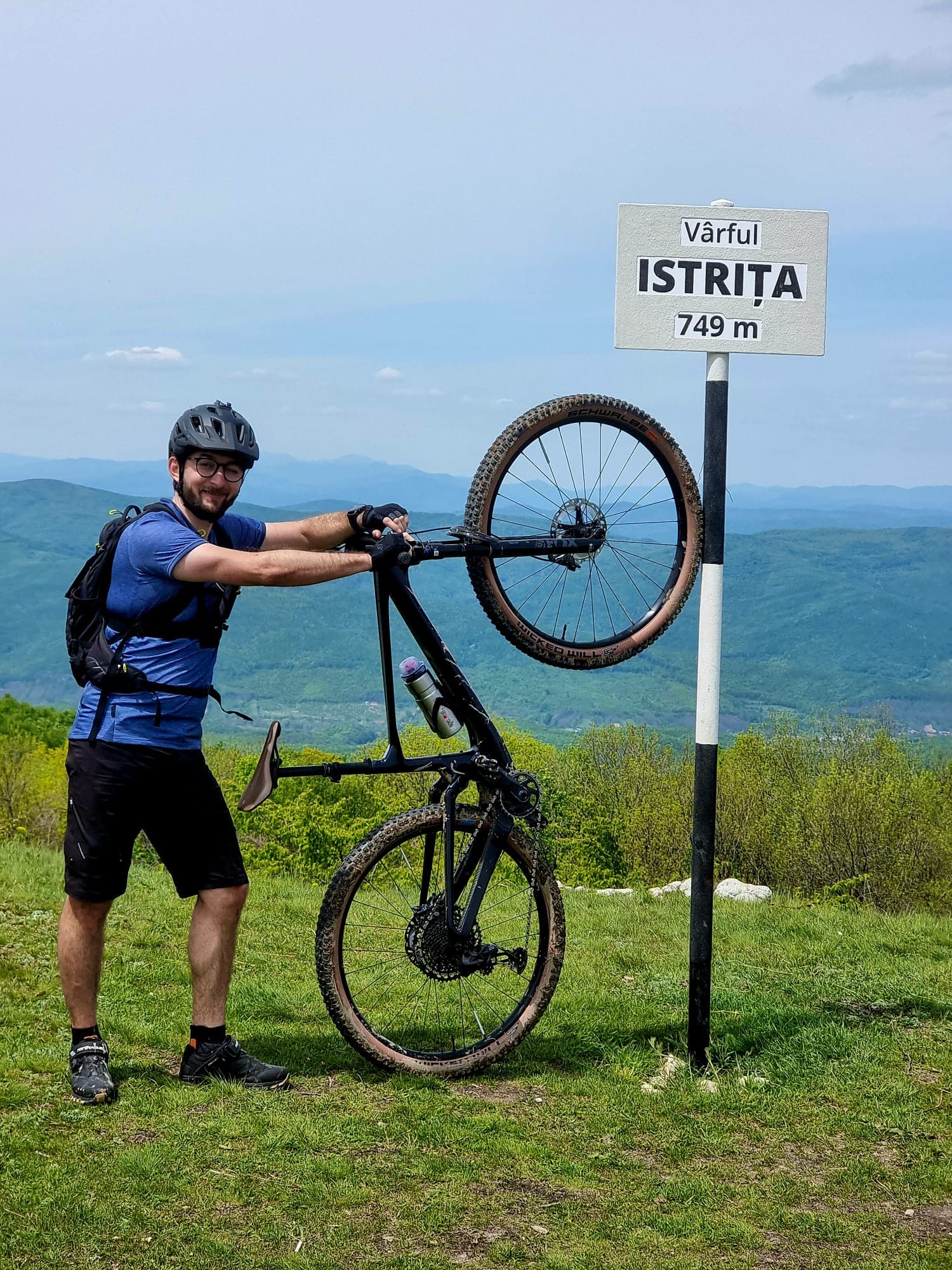 Circuit MTB Varful Istrita: Mountain Biking Autentic cu pornire din Sarata Monteoru