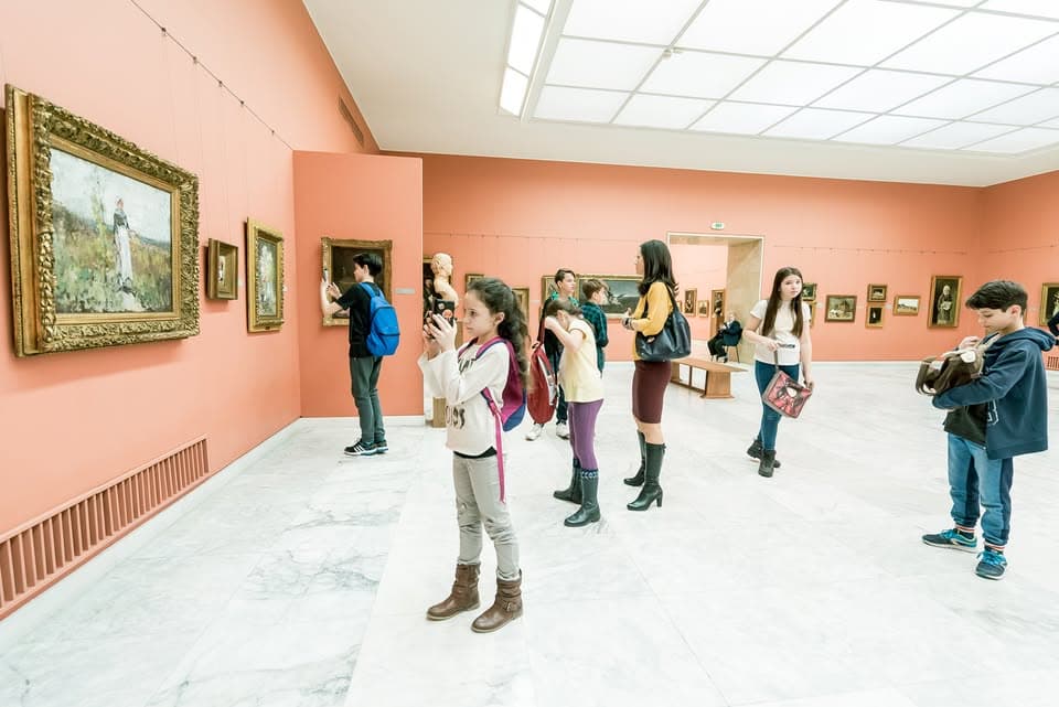 Micii detectivi în Muzeul de artă